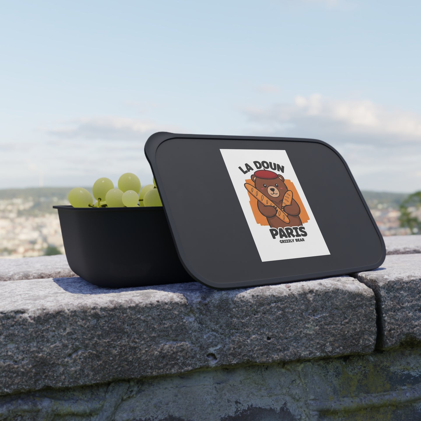 Cute Grizzly Bear Bento Box with Utensils - Perfect for Lunch on the Go!