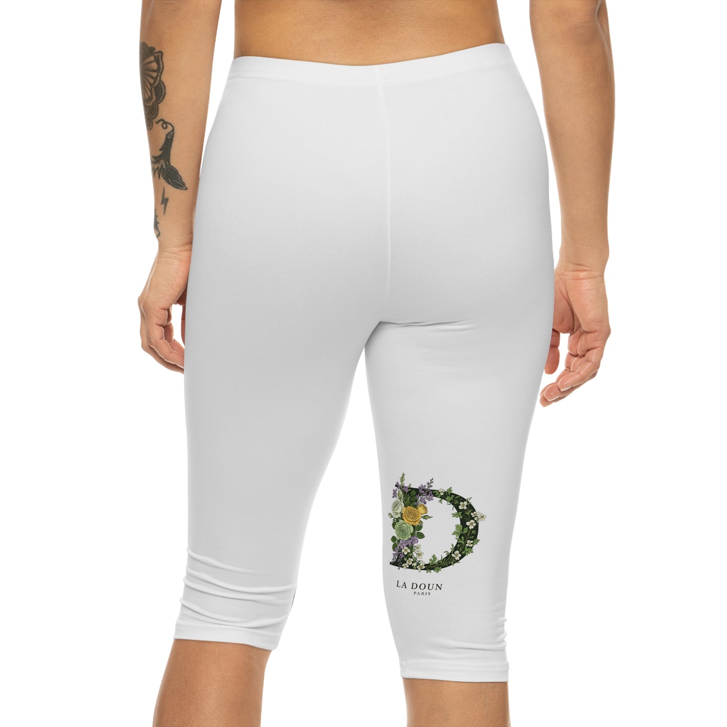 Women’s Capri Leggings (AOP)